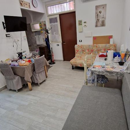 Appartamento Intero Casa Vacanze Espo 那不勒斯 外观 照片